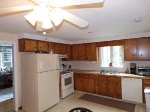 Kitchen before remodeling - kitchen renovations auburn nh